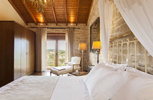 Magnisia Villa | Villa Okalia, Luxury stone villa with private pool and delicate decoration.