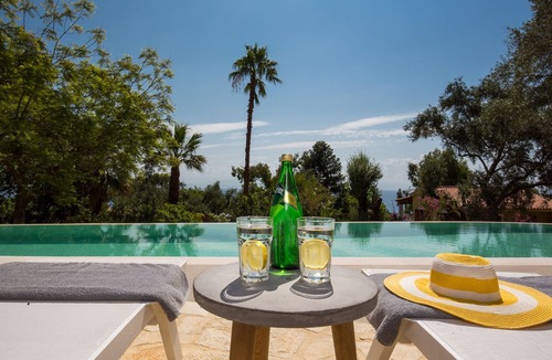 Benitses Villa | Villa Olea -private infinity pool, stunning sea views, fast internet, sleeps 10+