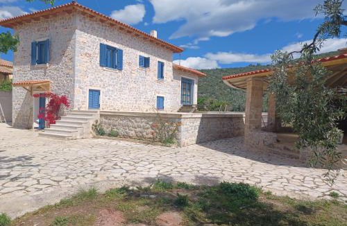 Melissopetra Villa | villa olivedream