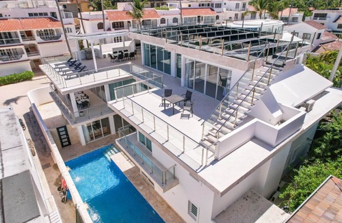 Bavaro Villa | Villa Pandora: Beachfront, oceanview villa w/heated pool, games, chef & staff