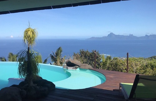 Punaauia Villa | Villa Paradise Tahiti, an extraordinary view with a pool and jacuzzi & free car