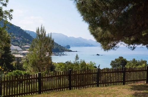 Parelia Villa | Villa Pasiphae - Two Bedroom Villa, Sleeps 6