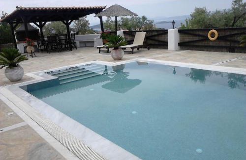 Skiathos Villa | Villa Pefka