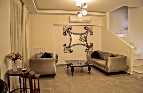 Kato Gouves Villa | Villa Peri | 4BR Beachfront with Sea View & Game Room