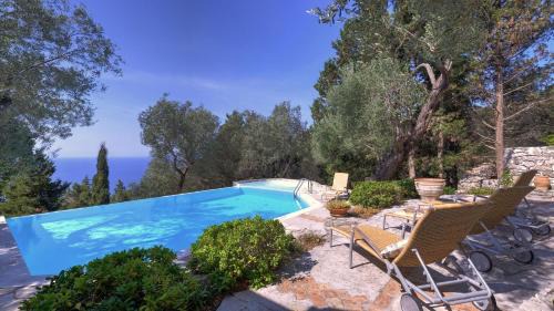 Paxos Villa | Villa Petra