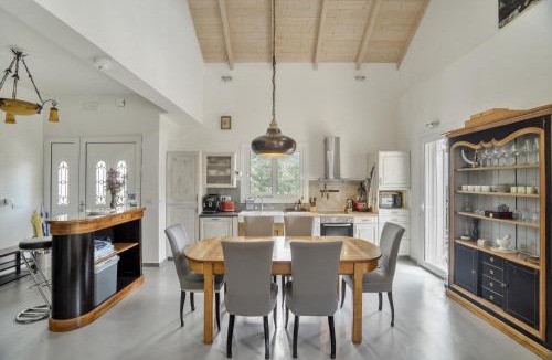 Divarata Villa | Villa Pilali