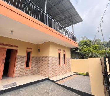 Cisarua Villa | Villa Pondok Aurora