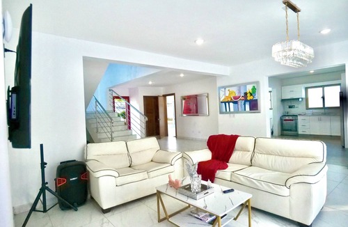 Santo Domingo Oeste Villa | Villa Pravda Guerra 4BR 6BDS 12PAX