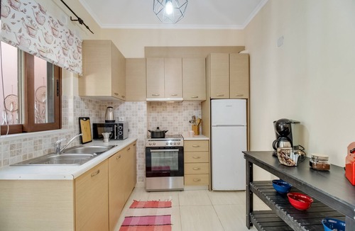 Nidri Villa | Villa 'Prolithia 2' with Sea View, Wi-Fi and Air Conditioning