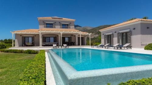Eleios-Pronnoi Villa | Villa Robola
