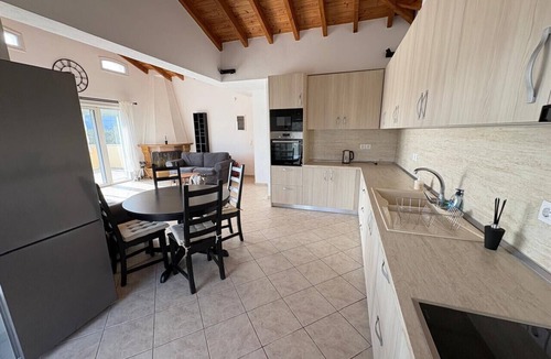 Skiathos Villa | Villa Roni, spacious 3 bedrooms and pool