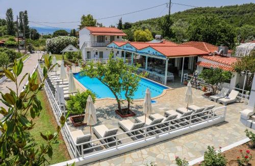 Troulos Apartment | VILLA ROSA