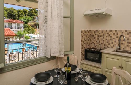 Troulos Apartment | VILLA ROSA