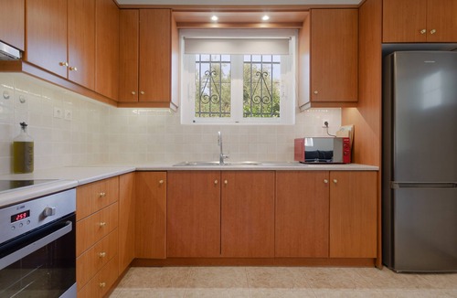 Fiolitis Villa | Villa 'Ruvelis' with Mountain View, Wi-Fi and Air Conditioning