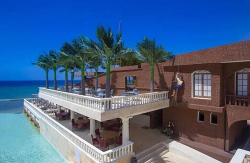 Playa Chiquita Villa | Villa Santa Fe SOV