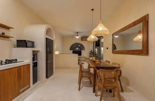 Batu Bolong Villa | Villa Sen4 3BDR - 3 Min Echo Beach