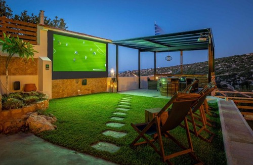 Gerani Villa | Villa Staras - With Private Heated Pool & Jacuzzi
