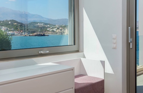 Plaka Villa | Villa Strix - Three Bedroom Villa, Sleeps 6