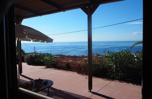 Ferma Apartment | Villa-studio, modern, sea-view, 10 min. from beach, garden, terrace
