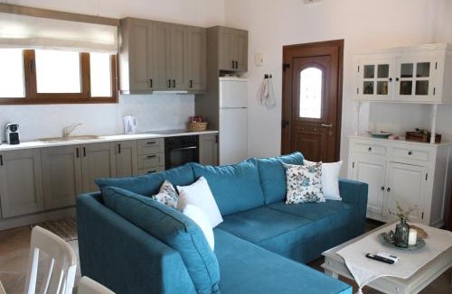 Skopelos Town Villa | Villa Tenedos