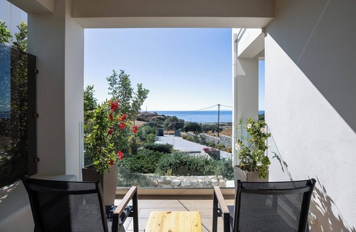 Vizari Villa | Villa Theano, walk to the beach w/Libyan Sea view