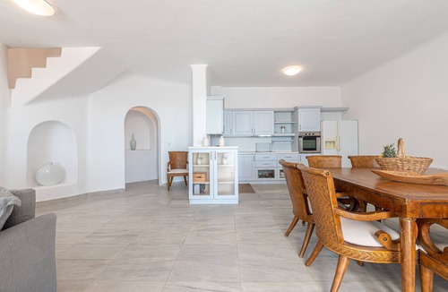Psarou Villa | Villa Thelgo
