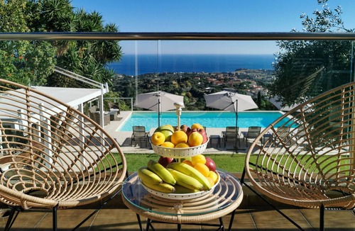 Kourkoumelata Villa | ★Villa Theresia - Luxury Pool Villa w 180º Ocean Views