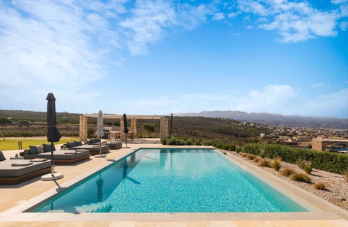 Chania Villa | Villa Tholaria - Beyond the Sea by etouri