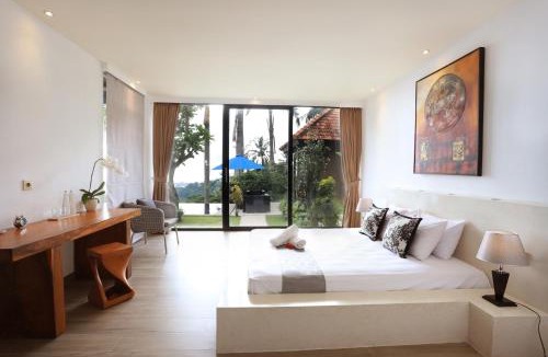 Senggigi Villa | Villa Tiara