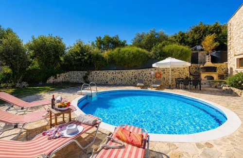 Agia Triada Villa | Villa Top Hill - Three Bedroom Villa, Sleeps 6