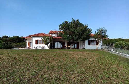 Aristotelis Villa | Villa Totti