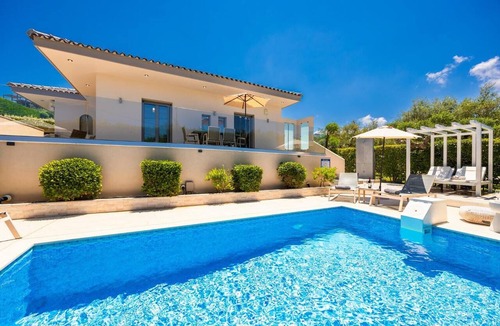 Planos Villa | Villa Vatia 1 - Two Bedroom Villa, Sleeps 6