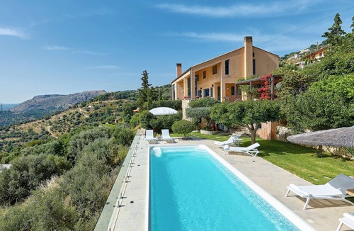 Linoperamata Villa | Villa Vollard | 5 Bedrooms with Private Pool Jacuzzi and Panoramic Sea View