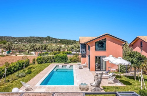 Lygia Villa | Villa Wind by Villa Plus