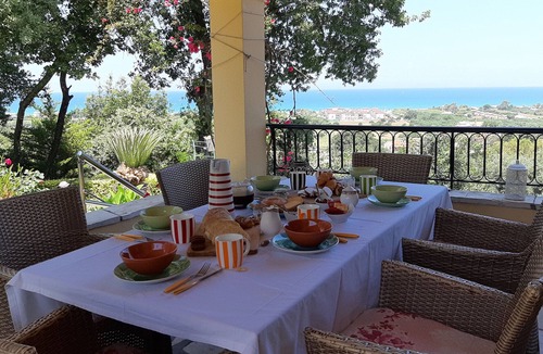 Almiros Beach Villa | Villa with Breathtaking Seaview, Private Swimming Pool & Jacuzzi