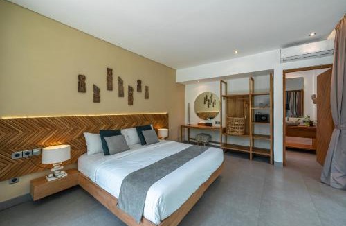 Peliatan Villa | Villa Yuka - Luxury 5BR Ubud Villa, 15m Pool & Jungle Views