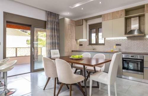 Filerimos Villa | Villa Zephyr - Four Bedroom Villa, Sleeps 8