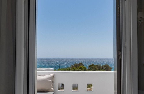 Kastraki Villa | VillaNaxos - Luxury Naxos Villa with Private Pool