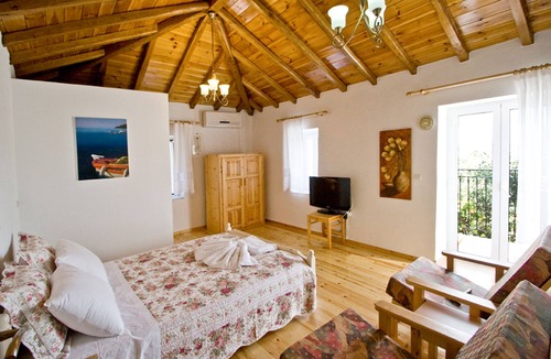 Skiathos Villa | VILLAS ZOE SKIATHOS - TRADITIONAL VILLA, Newly Villas, spectacular sea views
