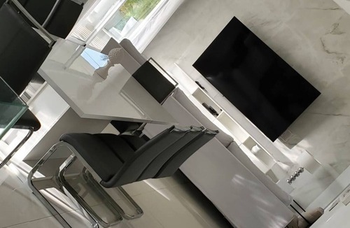 Urbanizacion Tavarez Villa | VillaTracey! Modern Sosua 4BR/4BA OcnView Pool Jacuzzi Maid Walk to Town & Beach