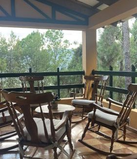 Constanza Ski Chalet | Vintage Cabin GB
