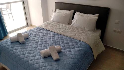 Paralio Astros Apartment | Violetta Studios