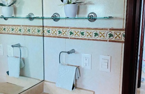 San Geronimo Apartment | Vista al mar Habitación Privada Coral en Malecon Santo Domingo 1-829-343-1001