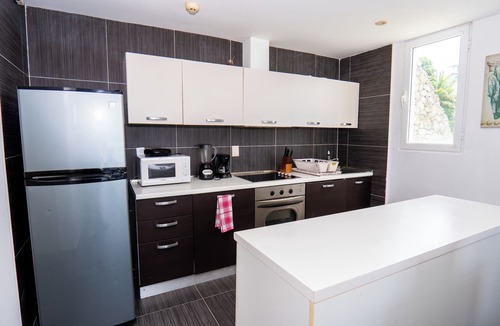 Samana Apartment | Vistamare Samana 1-bedroom beachfront, pool, Wifi VII 102