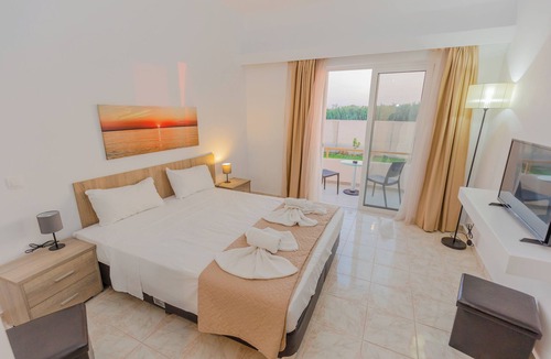 Theologos Hotel | Viva Tourismo Resort naturist club