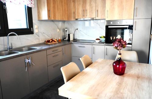 Nea Iraklitsa Apartment | W2 Rooms