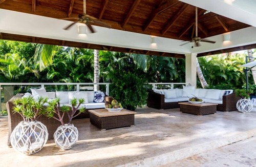 Casa de Campo Villa | WALKING DISTANCE TO THE BEACH