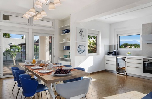 Nopigia Villa | Waterfront Private Peaceful Luxury Family-Friendly ONLY 10 steps from the sea