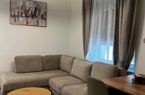 Peiraiki Apartment | Wave House Piraiki
