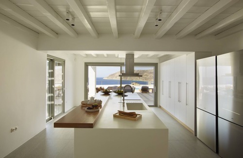 Xilokeratidi House | Wave17 Spacious,Luxurious,Contemporary, swimming pools,Gym,Spa,Sea View.